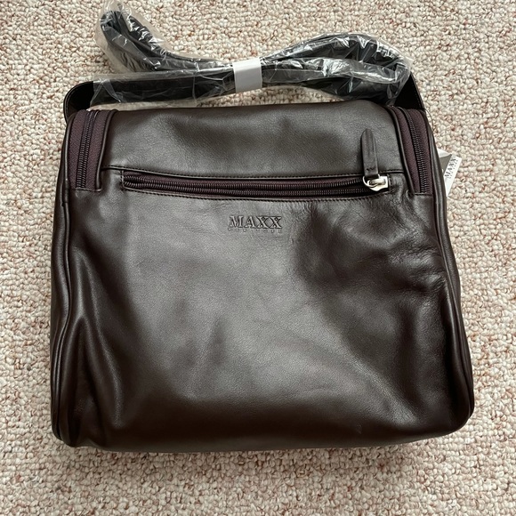 Maxx New York purse ✨ - Picture 4 of 4